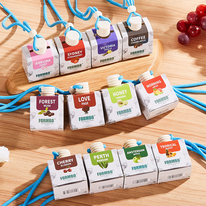 ブロッサム&ベリー 車用香水 - 天然フローラル&フルーティーエッセンス付き吊り下げ式芳香剤 高級車用香りアクセサリー 8ml